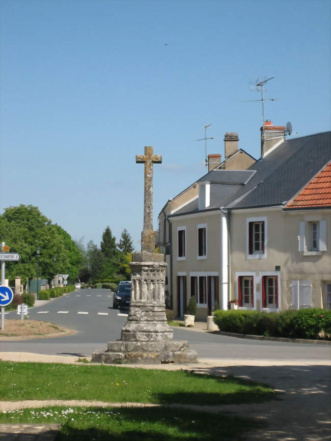 La croix - Montipouret (36230) - Indre