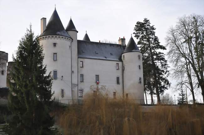 La mairie au château du Petit Broutet - Le Pont-Chrétien-Chabenet (36800) - Indre