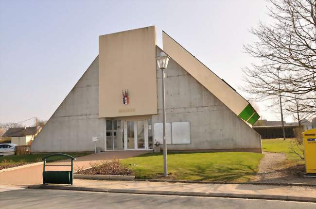 La mairie - Pouligny-Notre-Dame (36160) - Indre