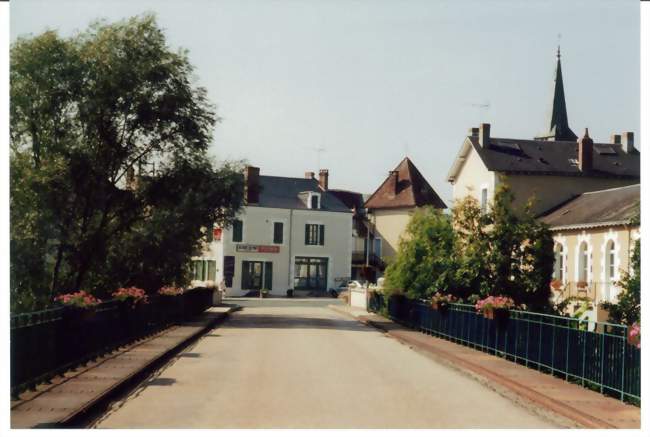 La rue des Dames - Rivarennes (36800) - Indre