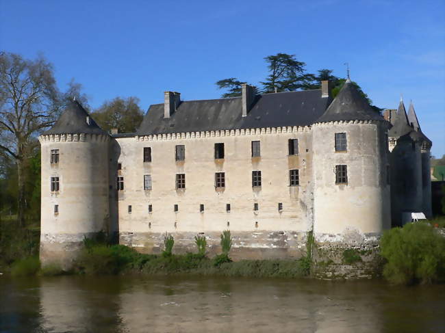 Le château - La Guerche (37350) - Indre-et-Loire