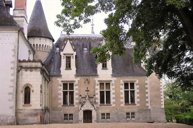 Façade XIXe siècle du château de Candé - Monts (37260) - Indre-et-Loire