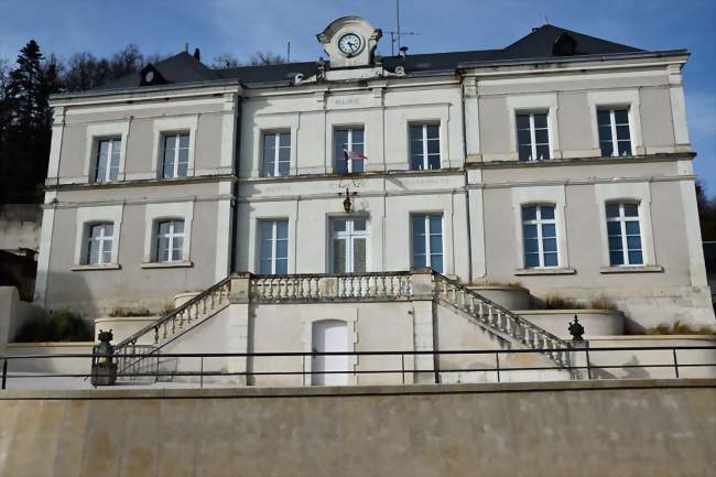 Façade de la Mairie - Nazelles-Négron (37530) - Indre-et-Loire