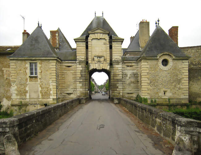 Entrée fortifiée de Richelieu - Richelieu (37120) - Indre-et-Loire