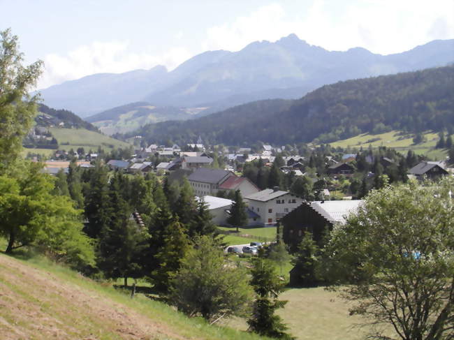 Le village dans son val - Corrençon-en-Vercors (38250) - Isère