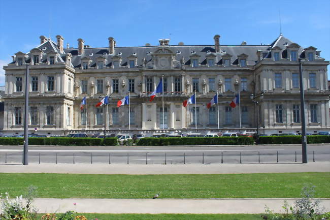 La Préfecture (Photo par Matthieu Riegler)