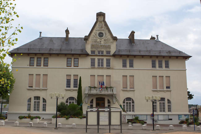 L'hôtel de ville - Rives (38140) - Isère