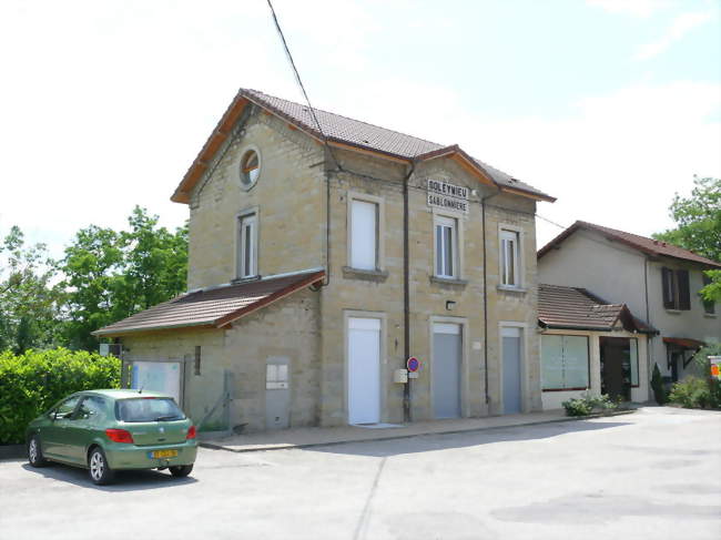 L'ancienne gare du Chemin de fer de l'Est de Lyon - Soleymieu (38460) - Isère