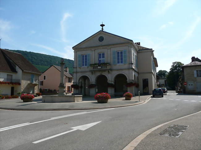 Escapade gourmande en calèche - Flacey-en-Bresse <>Beaufort-Orbagna