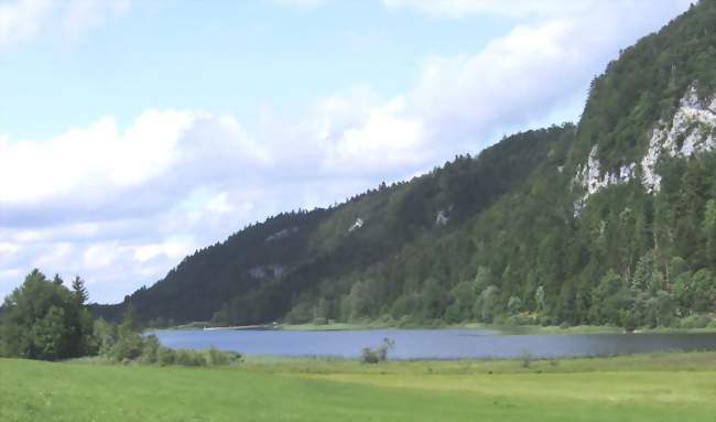 Un des lacs d'Etival - Étival (39130) - Jura