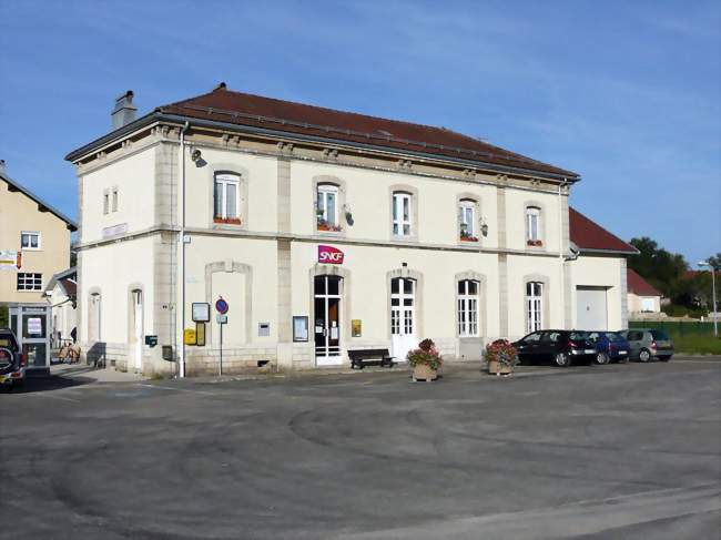 La gare de Saint-Laurent-en-Grandvaux - Saint-Laurent-en-Grandvaux (39150) - Jura