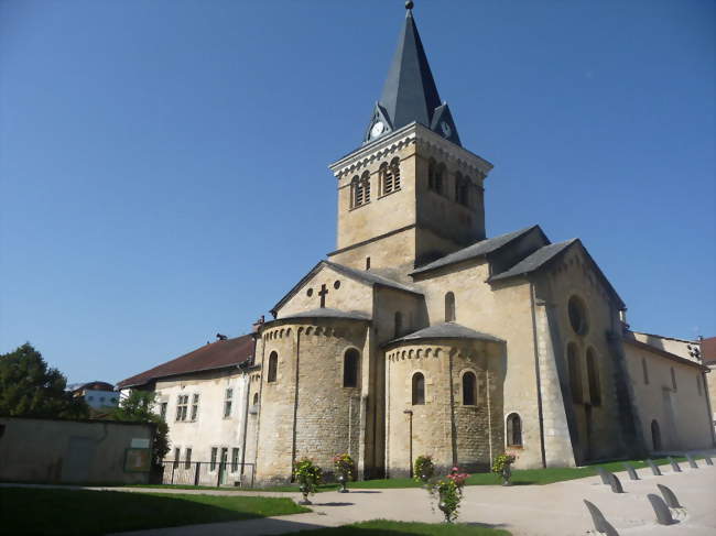 L'église de Saint-Lupicin - Saint-Lupicin (39170) - Jura