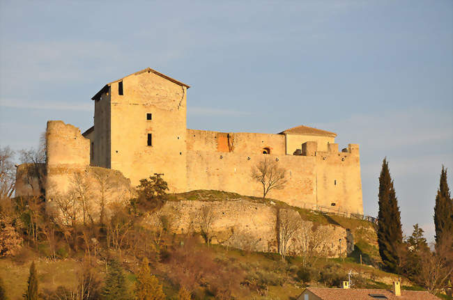 Château des Hospitaliers de Saint-Jean (ordre de Malte), dit château des Templiers - Gréoux-les-Bains (04800) - Alpes-de-Haute-Provence