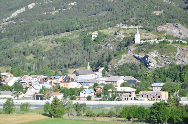 Le village - Jausiers (04850) - Alpes-de-Haute-Provence