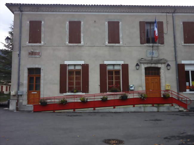 Mairie installée dans le bâtiment dépoque IIIe République - Les Omergues (04200) - Alpes-de-Haute-Provence