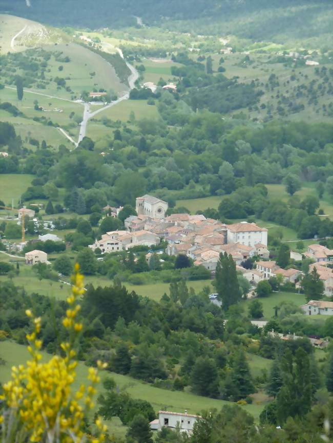 Vue sur le bourg - La Palud-sur-Verdon (04120) - Alpes-de-Haute-Provence