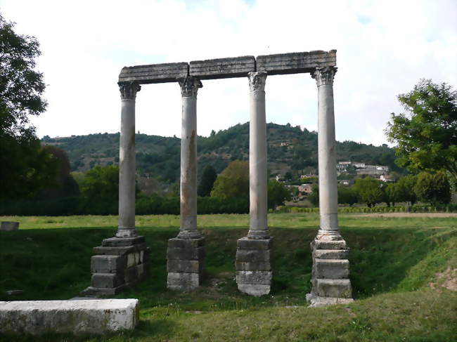 Colonnes de Riez - Riez (04500) - Alpes-de-Haute-Provence