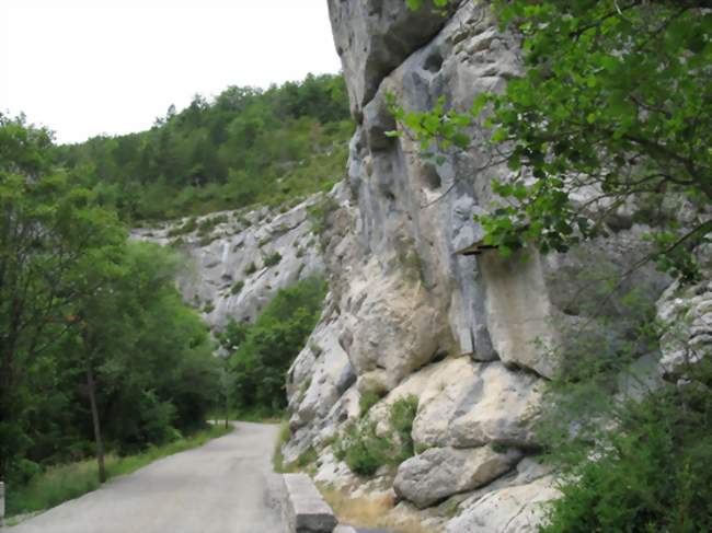 Route de Sisteron à Saint-Geniez - Saint-Geniez (04200) - Alpes-de-Haute-Provence