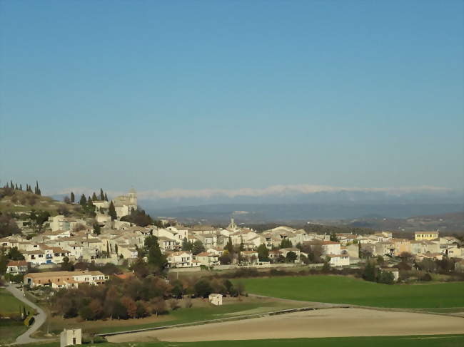 Le village avec ses églises et la mairie - Saint-Michel-l'Observatoire (04870) - Alpes-de-Haute-Provence