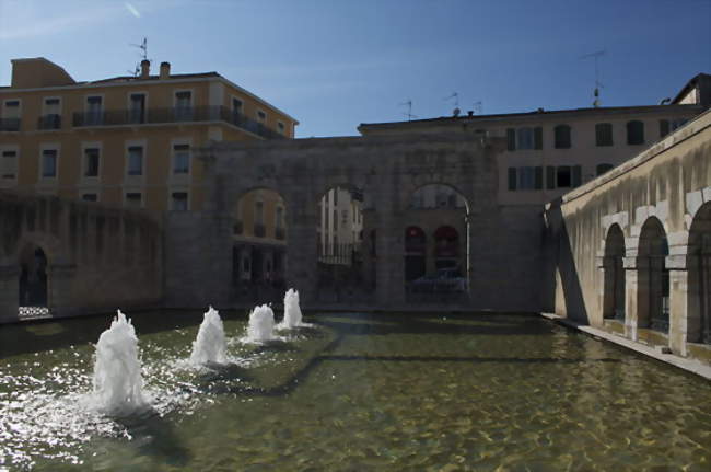 Dax, la fontaine Chaude - Dax (40100) - Landes