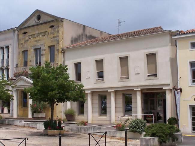 L'hôtel de ville - Geaune (40320) - Landes