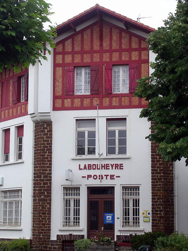 La poste - Labouheyre (40210) - Landes