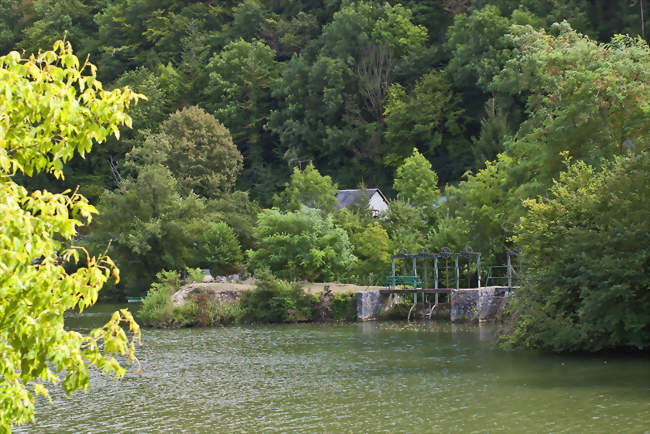 Écluse sur le Loir - Fréteval (41160) - Loir-et-Cher