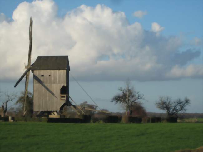 Moulin de Oucques - Crédits: JOJO 4 9/Panoramio/CC by SA