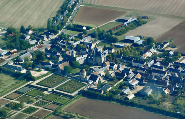 Vue aérienne de Talcy et de son château - Talcy (41370) - Loir-et-Cher