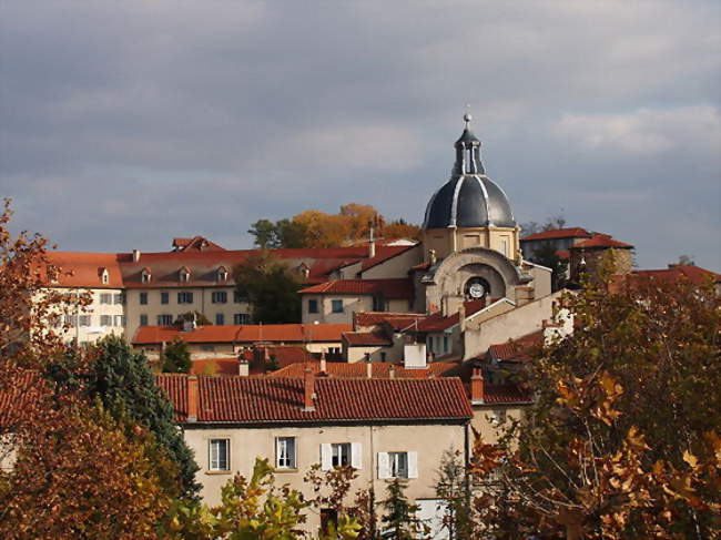 Une vue du dôme du palais de justice de Montbrison - Montbrison (42600) - Loire