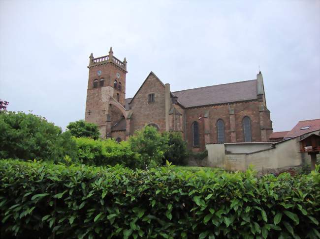 L'église paroissiale Saint-Cyr - Saint-Cyr-de-Favières (42123) - Loire