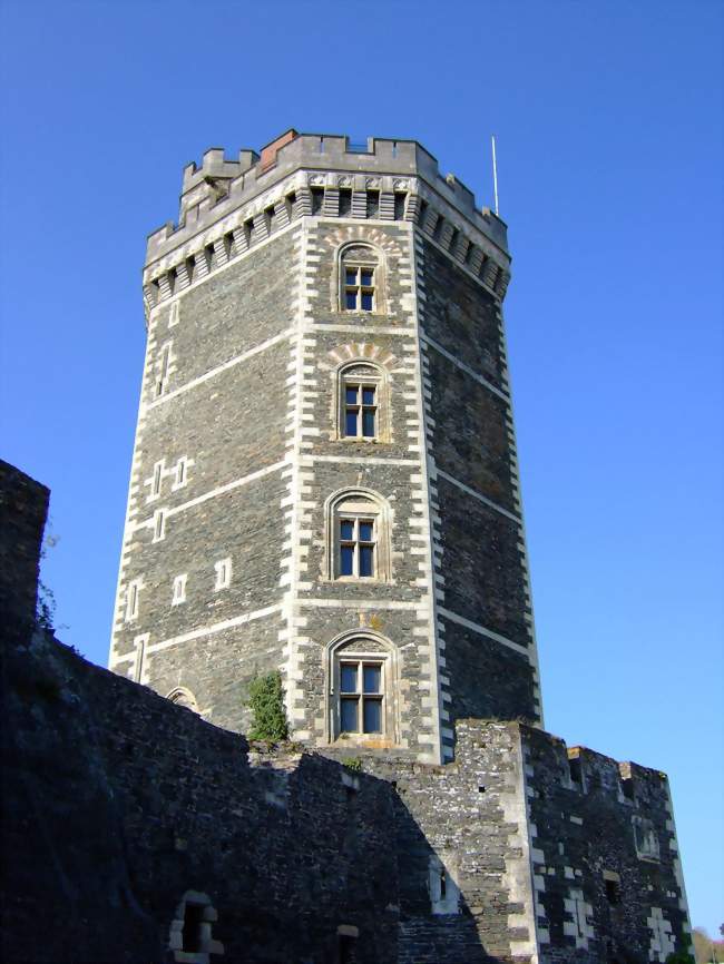 La tour du XIVe siècle - Oudon (44521) - Loire-Atlantique