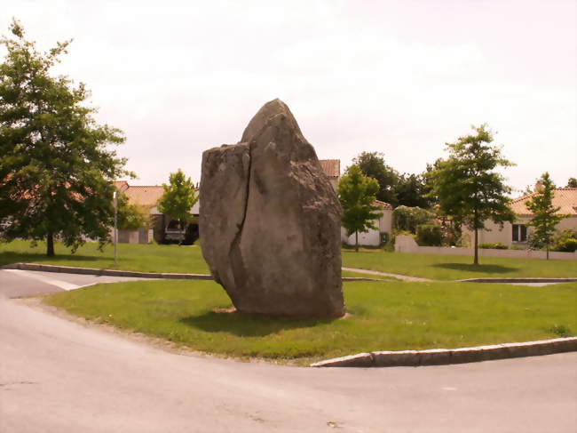 Le menhir de la Haute-Lande - Les Sorinières (44840) - Loire-Atlantique