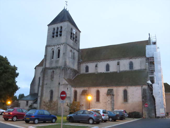 L'église Saint-Pierre - Chilleurs-aux-Bois (45170) - Loiret