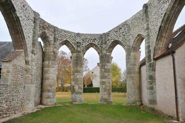 Chur inachevé de l'église Saint-Jacques-le-Majeur - Courcelles (45300) - Loiret