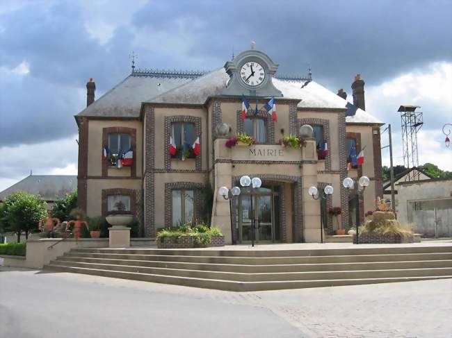 La mairie de Courtenay en 2008 - Courtenay (45320) - Loiret