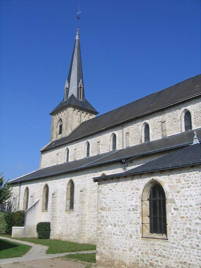 L'église Saint-Pierre - Férolles (45150) - Loiret