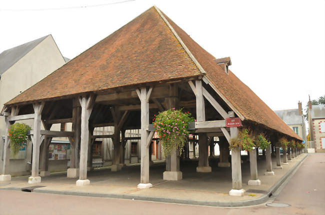 La halle du XIIe siècle de Lorris - Lorris (45260) - Loiret