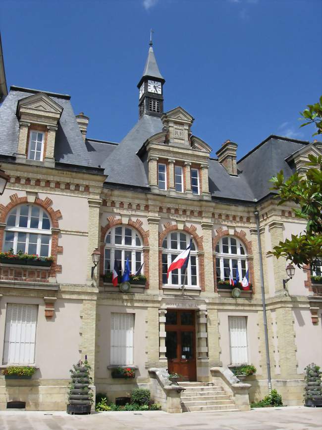 L'hôtel de ville de Malesherbes - Malesherbes (45330) - Loiret