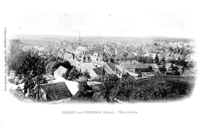 Vue générale de la ville sur une carte postale ancienne - Nogent-sur-Vernisson (45290) - Loiret