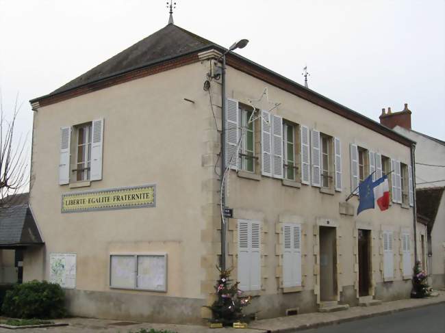La mairie d'Ouzouer-sur-Trézée - Ouzouer-sur-Trézée (45250) - Loiret