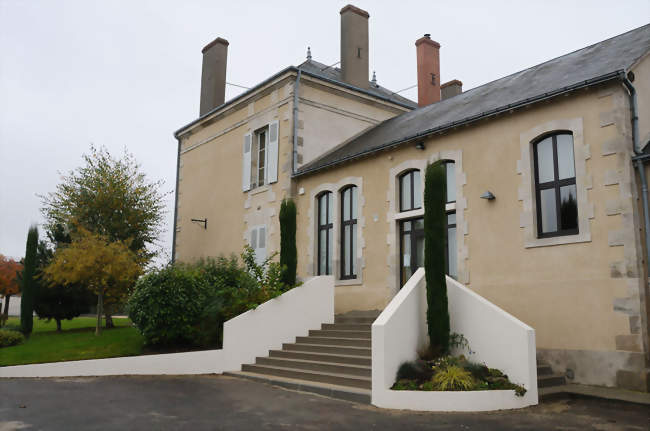 La mairie - Vennecy (45760) - Loiret