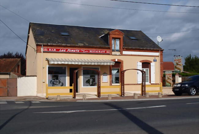 A l'entrée de Villemandeur, venant d'Orléans - Villemandeur (45700) - Loiret