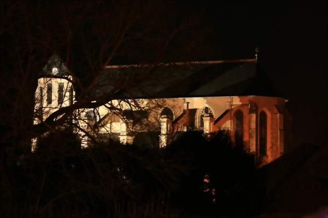 Eglise de Vitry-aux-Loges - Crédits: michel_picard/Panoramio/CC by SA