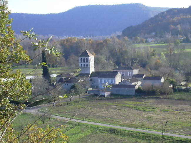 Vue de l'église romane - Caillac (46140) - Lot