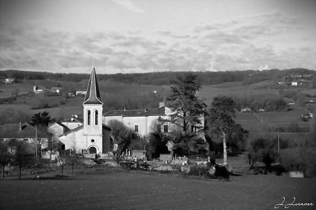 Côté Lolmie - Eglise, cimetière, château - 2011 - Saint-Laurent-Lolmie (46800) - Lot