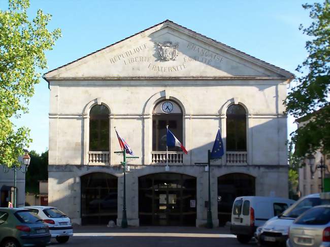 La mairie (avril 2013) - Casteljaloux (47700) - Lot-et-Garonne