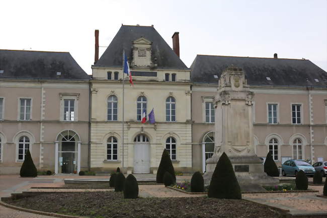 L'hôtel de ville - Le Lion-d'Angers (49220) - Maine-et-Loire
