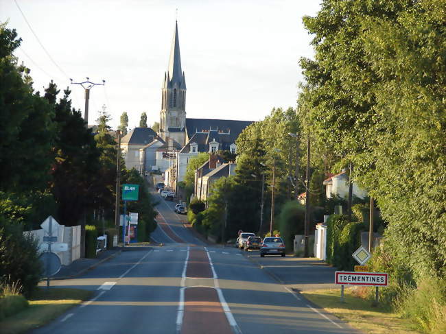 La rue Pasteur à Trémentines - Trémentines (49340) - Maine-et-Loire