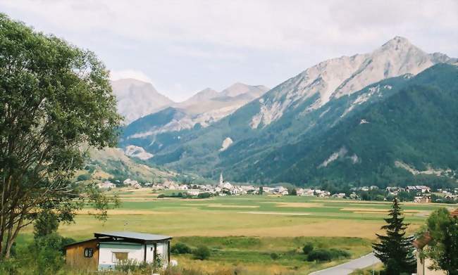 La plaine de Lachaup, Ancelle et le Piolit - Ancelle (05260) - Hautes-Alpes